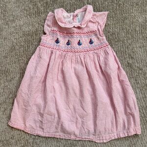 JoJo Maman Bébé Pink Seersucker Smocked Sailboat Dress 18–24M